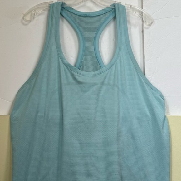 Lululemon Swiftly Tech Racerback Tank Top 2.0 Stretch '22 Race Run Light Blue 16 - Picture 7 of 11
